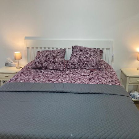 Chambre Parentale , Salle De Bain Privee, Acces Plages & Vue Mer Du Salon Dans Appartement Partage Chez L'Habitant ,, Master Bedroom, Private Bathroom, Beach Access & Sea View カンヌ エクステリア 写真