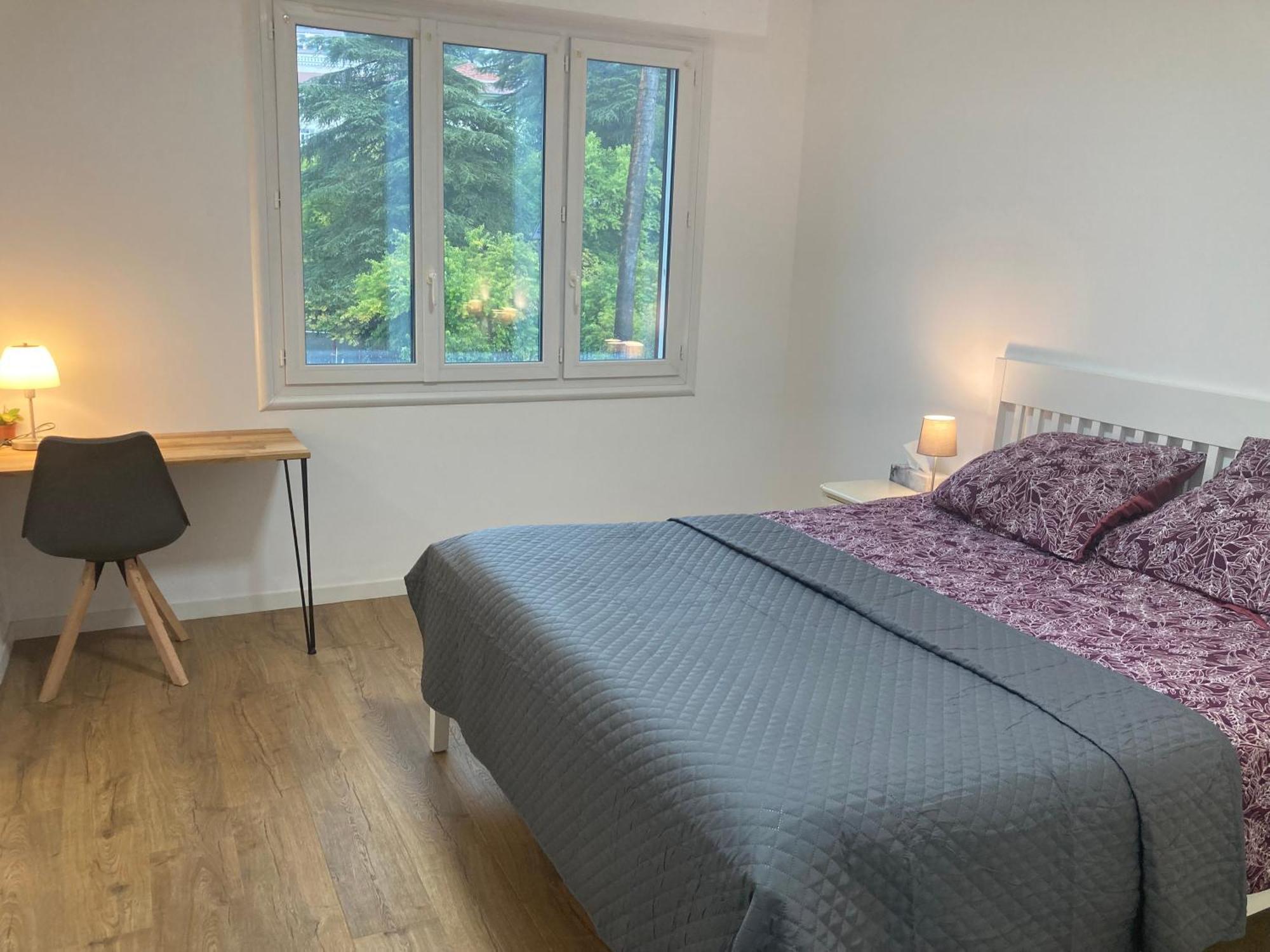 Chambre Parentale , Salle De Bain Privee, Acces Plages & Vue Mer Du Salon Dans Appartement Partage Chez L'Habitant ,, Master Bedroom, Private Bathroom, Beach Access & Sea View カンヌ エクステリア 写真